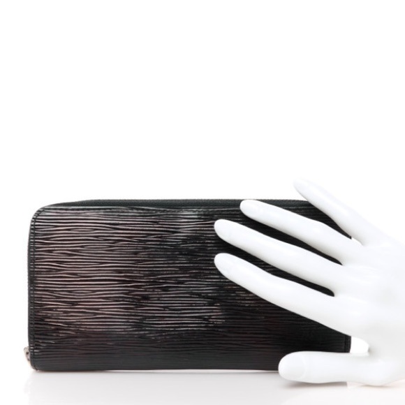 LV Zippy Black Wallet w/ Authenticity Certificate - Picture 3 of 5